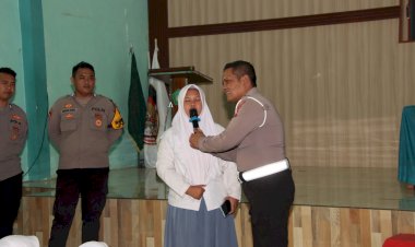 Polresta-Sumenep-Ajak-Pelajar-Cerdas-dan-Bertanggung-Jawab-Hadapi-Era-Kecerdasan-Buatan