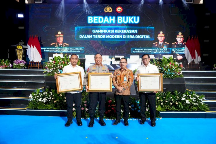 Wakapolri Bedah Buku “Gamifikasi Kekerasan dalam Teror Modern di Era Digital”, Tawarkan Cara Pandang Baru Membaca Ancaman di Era Digital
