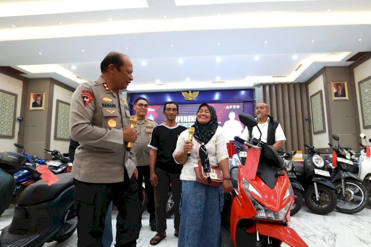 Polda Jatim Kembalikan Motor Korban Curanmor dan Begal Tanpa Biaya