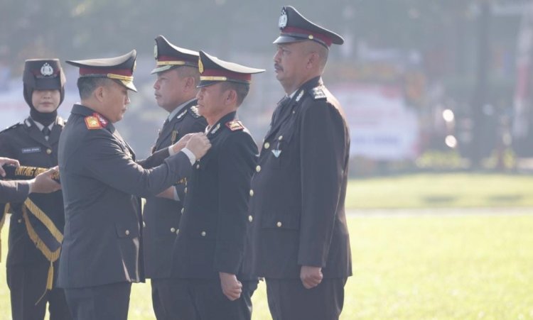 Polda Jatim Gelar Upacara Hari Bhayangkara ke-80 Teguhkan Semangat Polri untuk Masyarakat